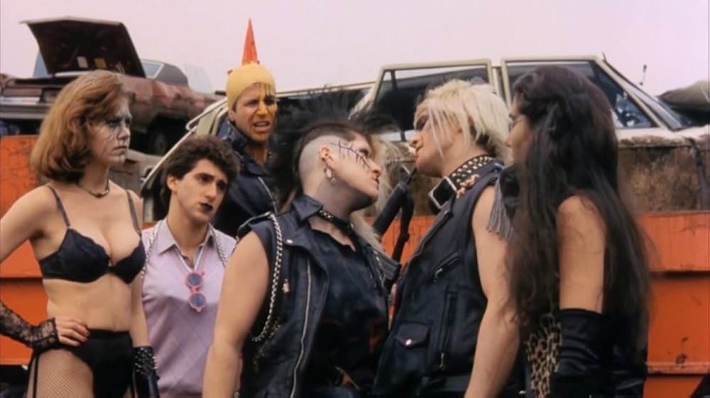 Return to Nuke 'Em High Volume 1（原題）の画像