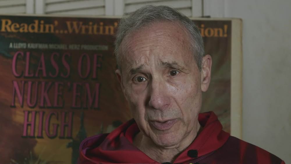 Return to Nuke 'Em High Volume 2（原題）の画像