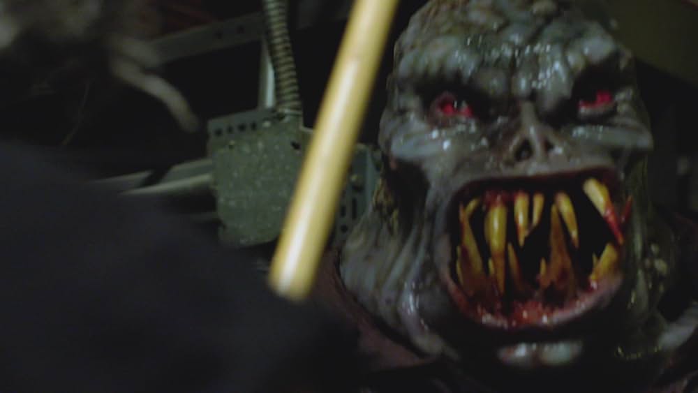 Return to Nuke 'Em High Volume 2（原題）の画像