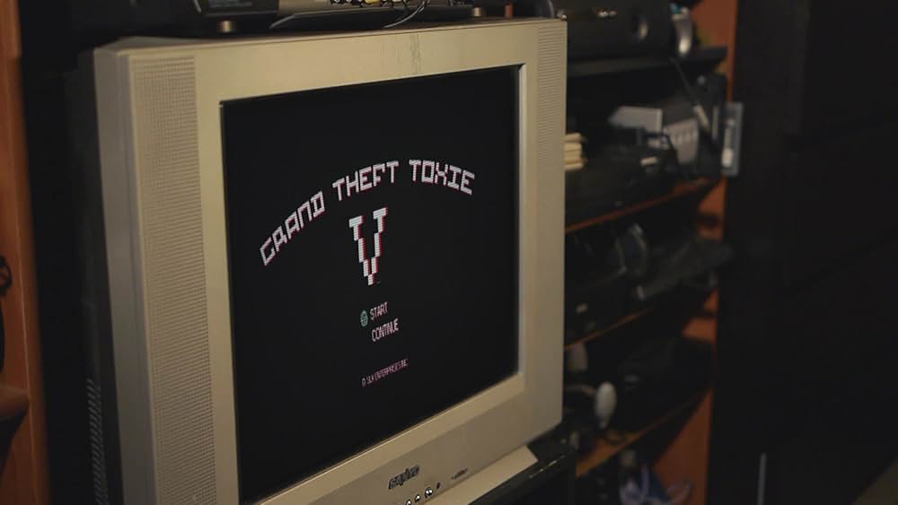 Return to Nuke 'Em High Volume 2（原題）の画像