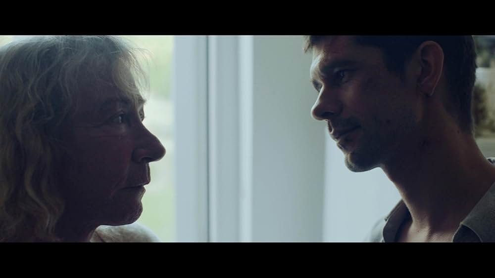 Surge（原題）の画像