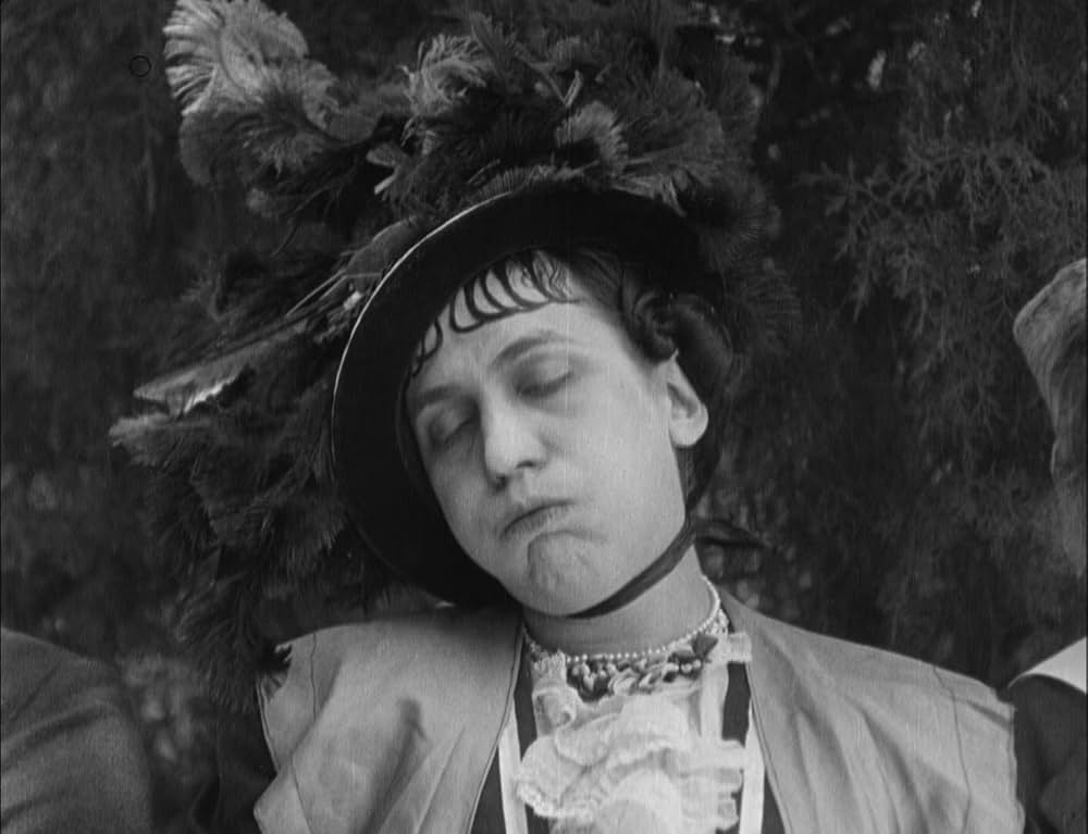 チャップリンの女装の画像