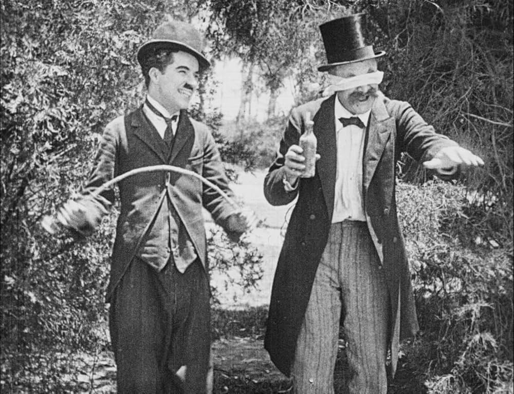 チャップリンの女装の画像