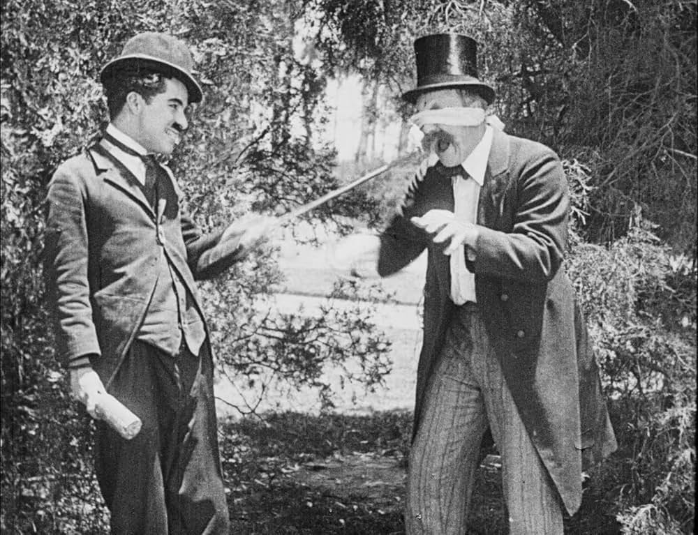 チャップリンの女装の画像