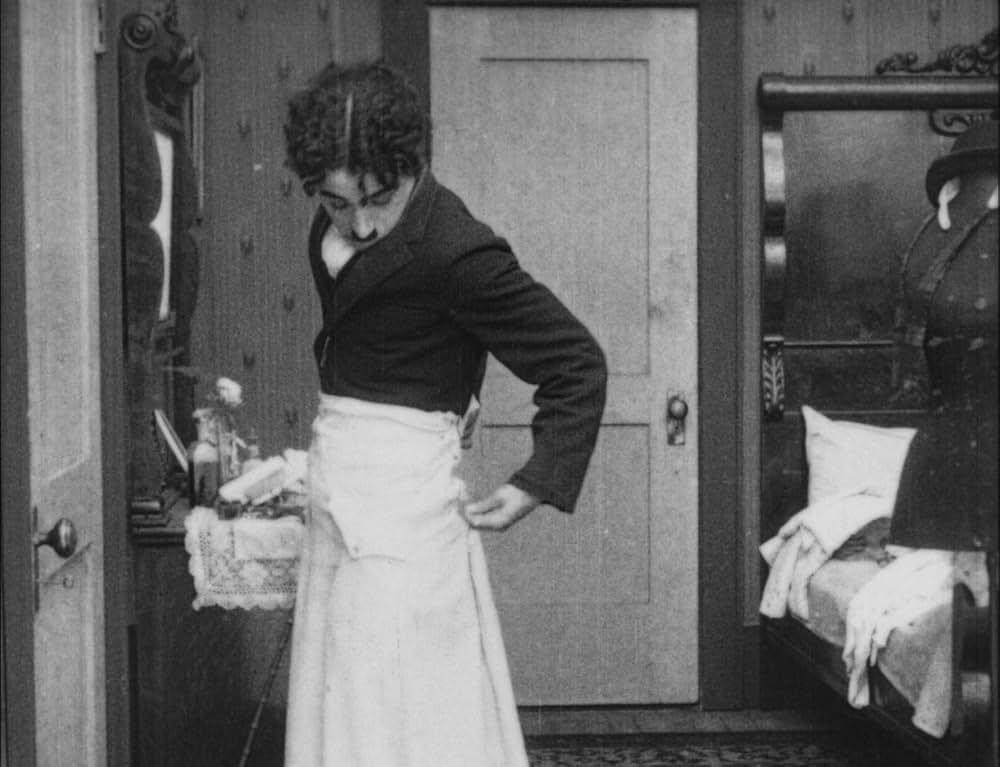 チャップリンの女装の画像