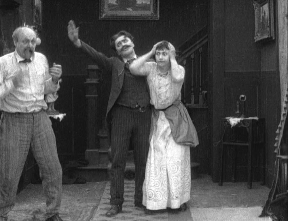 チャップリンの女装の画像