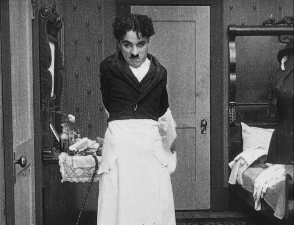 「チャップリンの女装」の画像