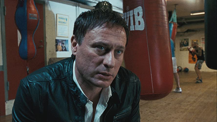 ミレニアム2 火と戯れる女の画像