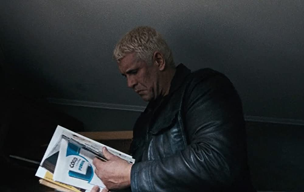 ミレニアム2 火と戯れる女の画像