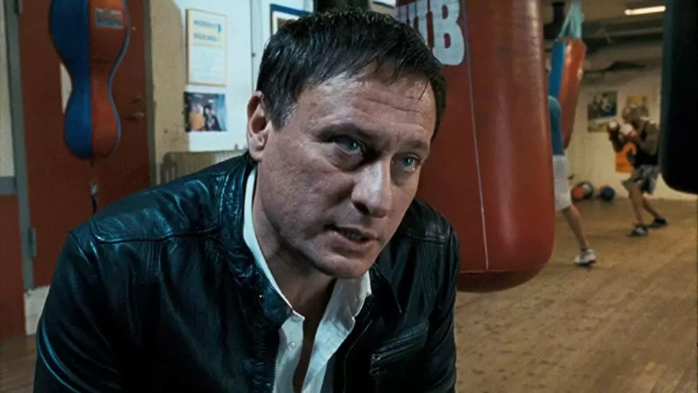 ミレニアム2 火と戯れる女の画像