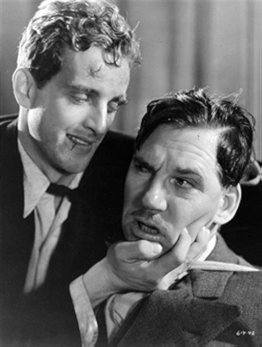 闇の法廷の画像