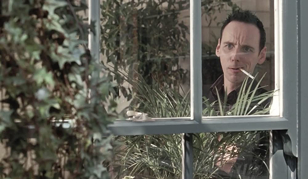 ハウエルズ家のちょっとおかしなお葬式の画像