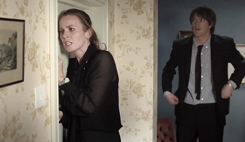 ハウエルズ家のちょっとおかしなお葬式の画像