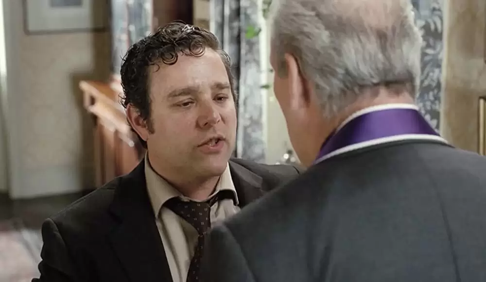 「ハウエルズ家のちょっとおかしなお葬式」アンディ・ナイマンの画像