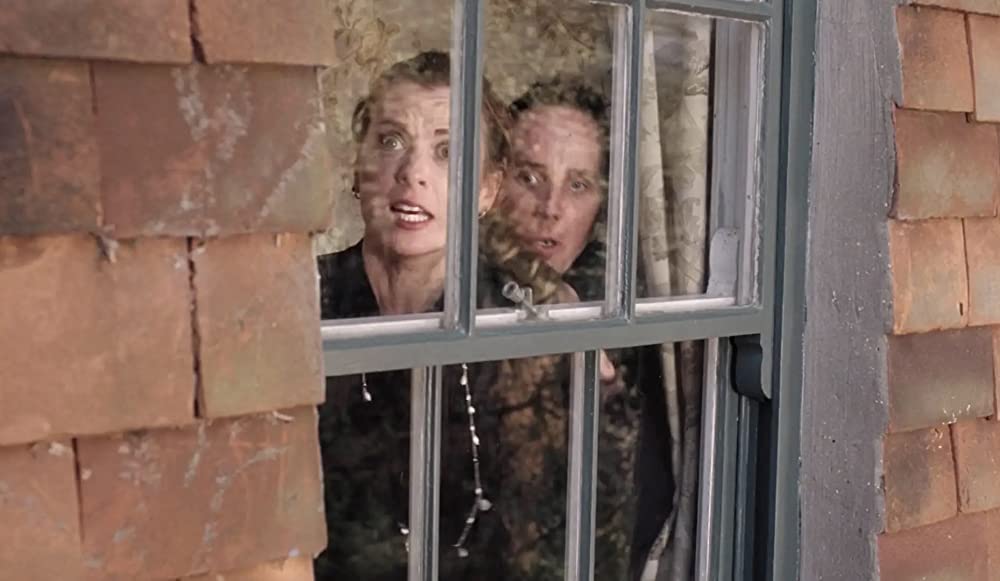 ハウエルズ家のちょっとおかしなお葬式の画像