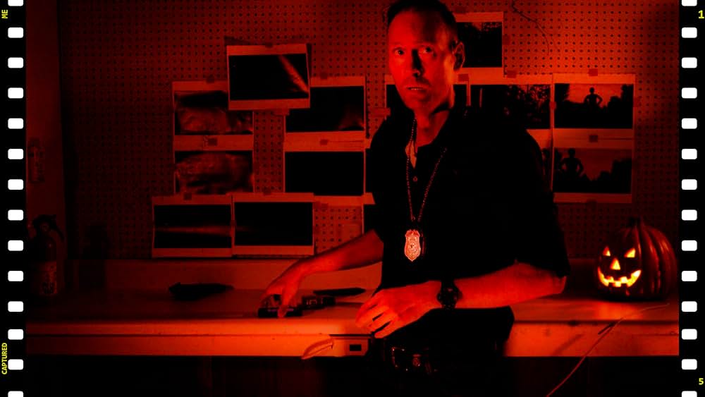 ネイキッド・リベンジ 赤の売春婦の画像