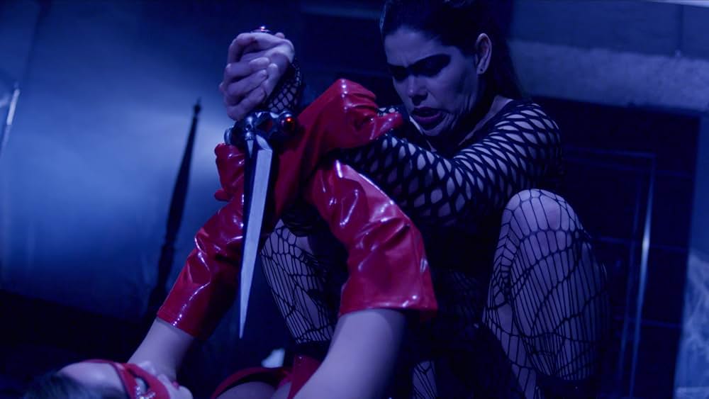 ネイキッド・リベンジ 赤の売春婦の画像