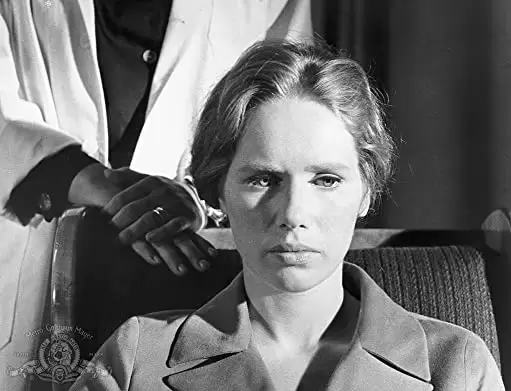 「仮面／ペルソナ」リブ・ウルマンの画像