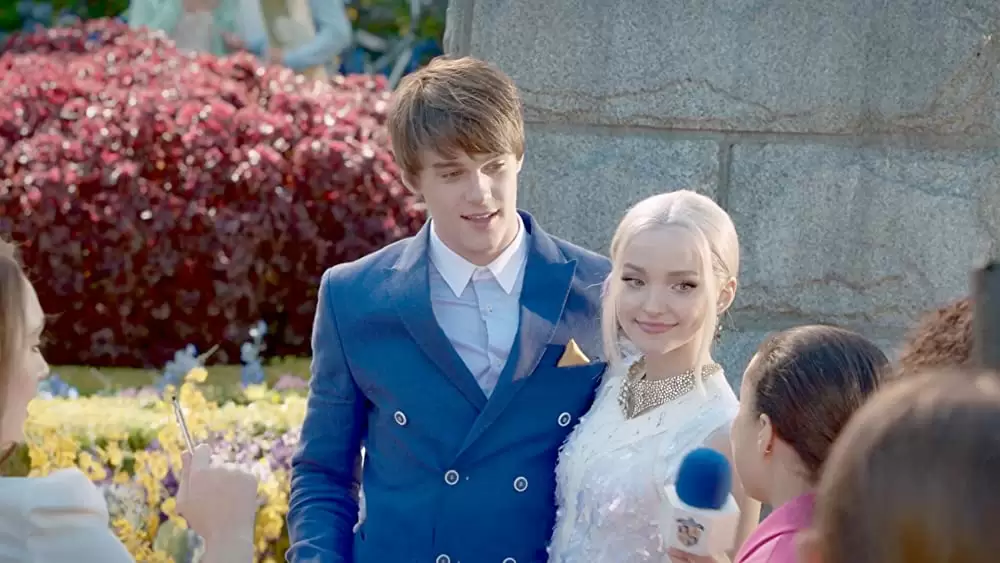 「ディセンダント2」ダブ・キャメロン & ミッチェル・ホープの画像