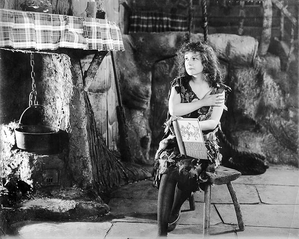 スノー・ホワイト（原題）の画像