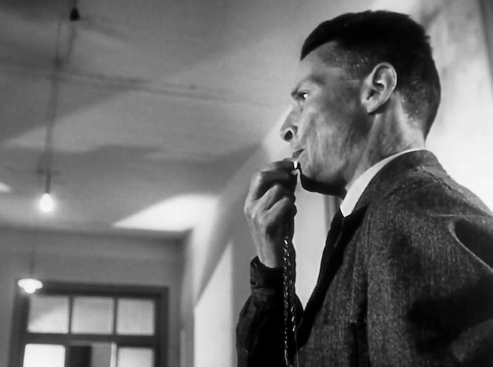 孤独な少年のクロニクルの写真