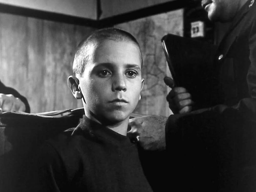 孤独な少年のクロニクルの画像