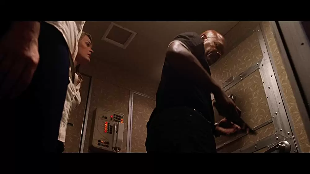 「スネーク・フライト」サミュエル・L・ジャクソン & サニー・メイブリーの画像