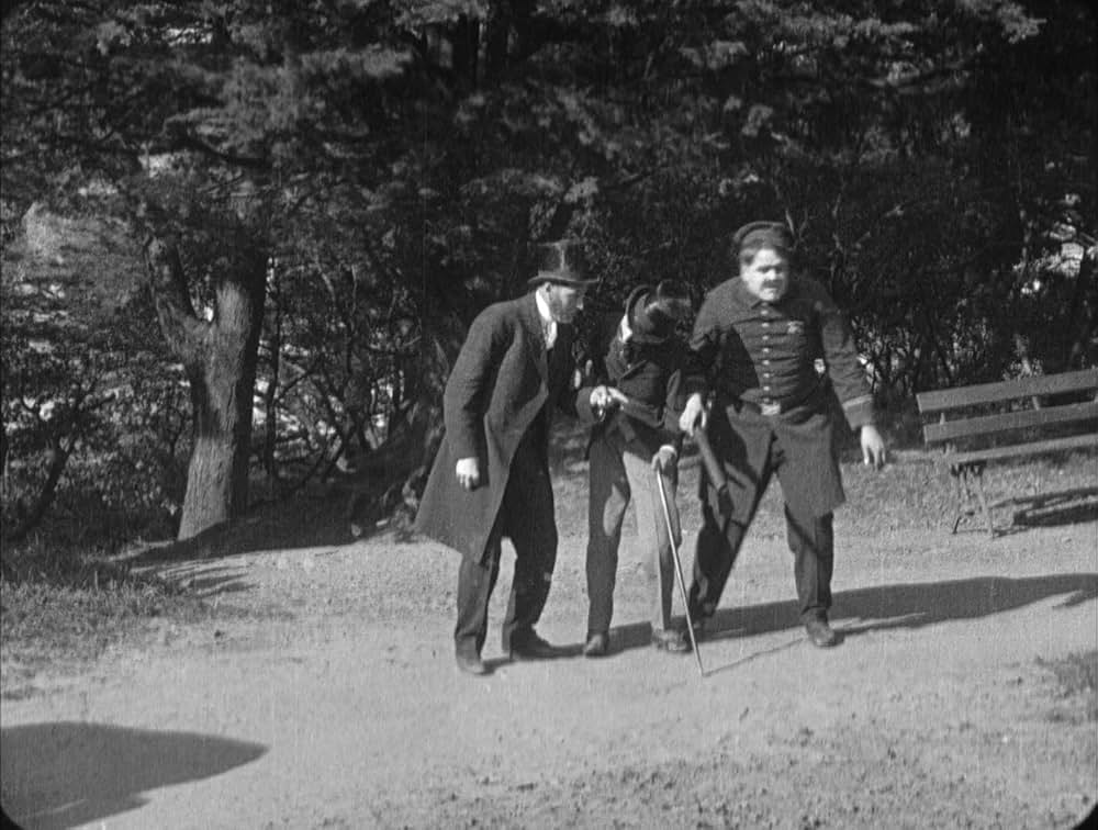 チャップリンの駈落の画像