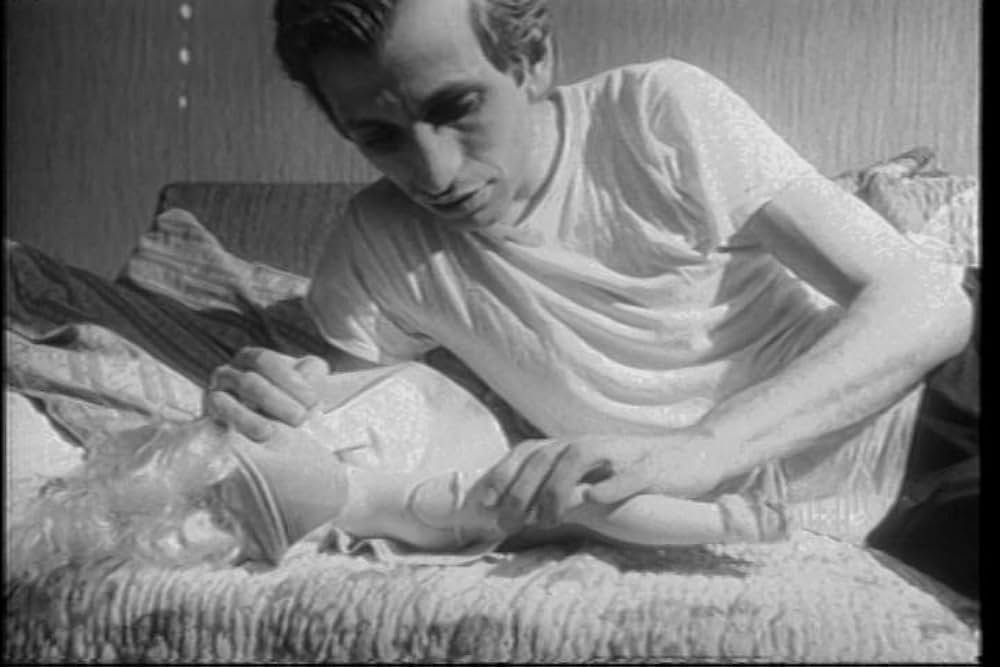 Indecent Desires（原題）の画像