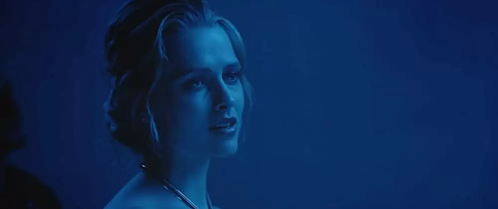 「2:22」テリーサ・パーマーの画像