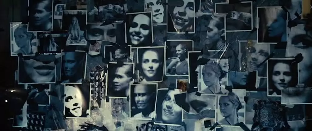 「2:22」テリーサ・パーマーの画像