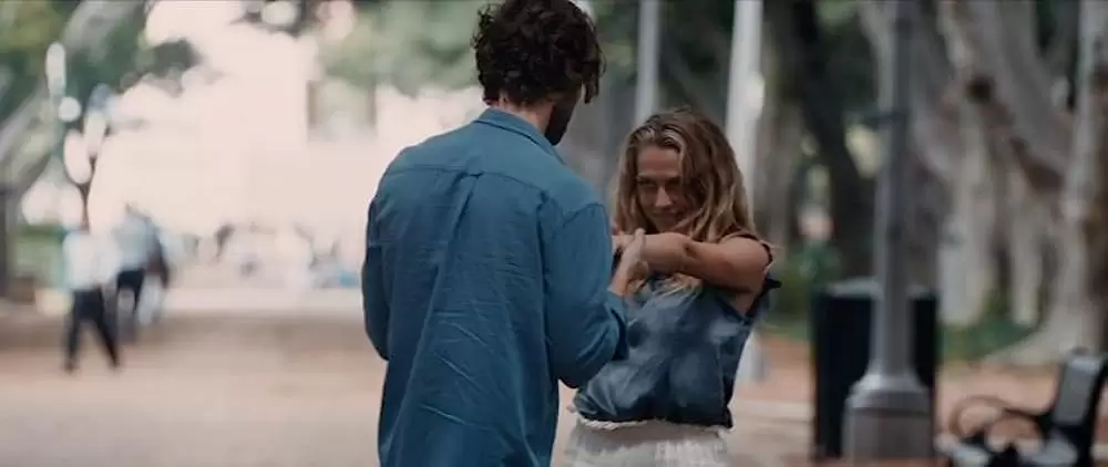 「2:22」ミキール・ハースマン & テリーサ・パーマーの画像