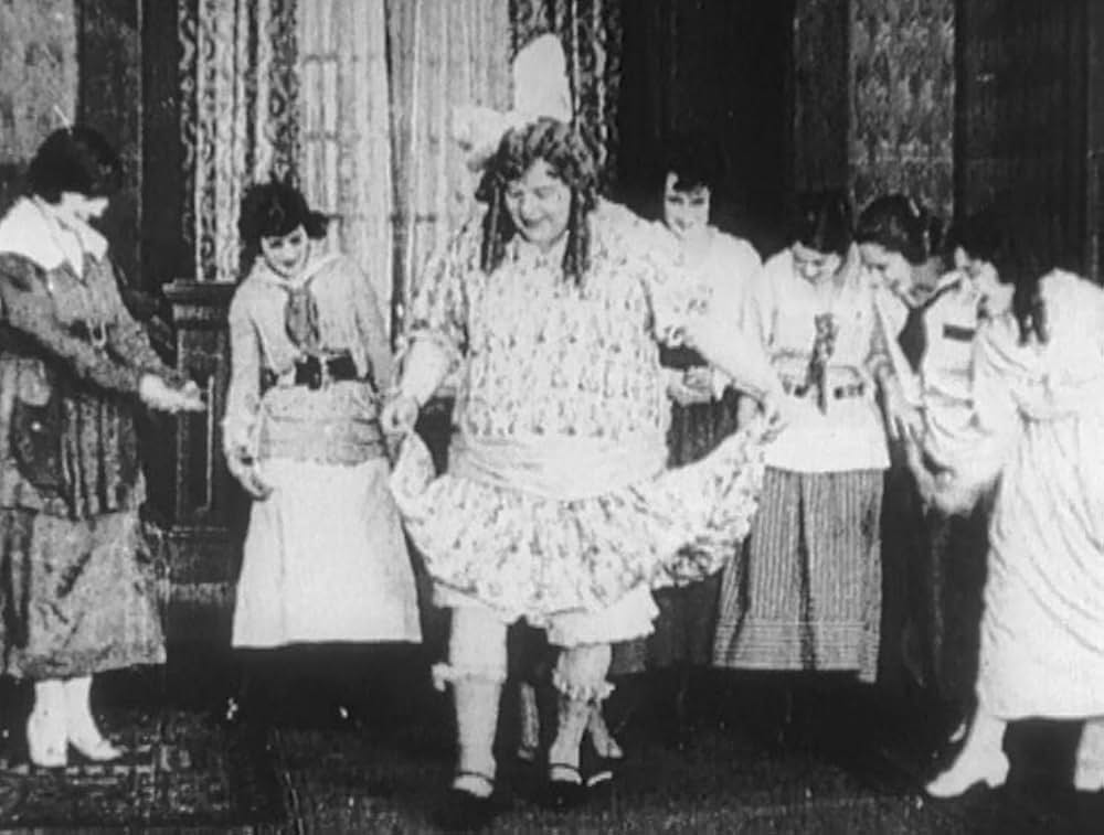 ファッティとキートンのおかしな肉屋／デブ君の女装の画像