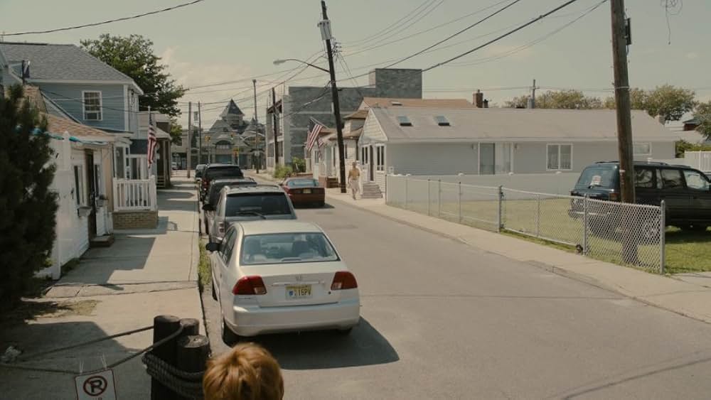 ガール・モスト・ライクリー（原題）の画像