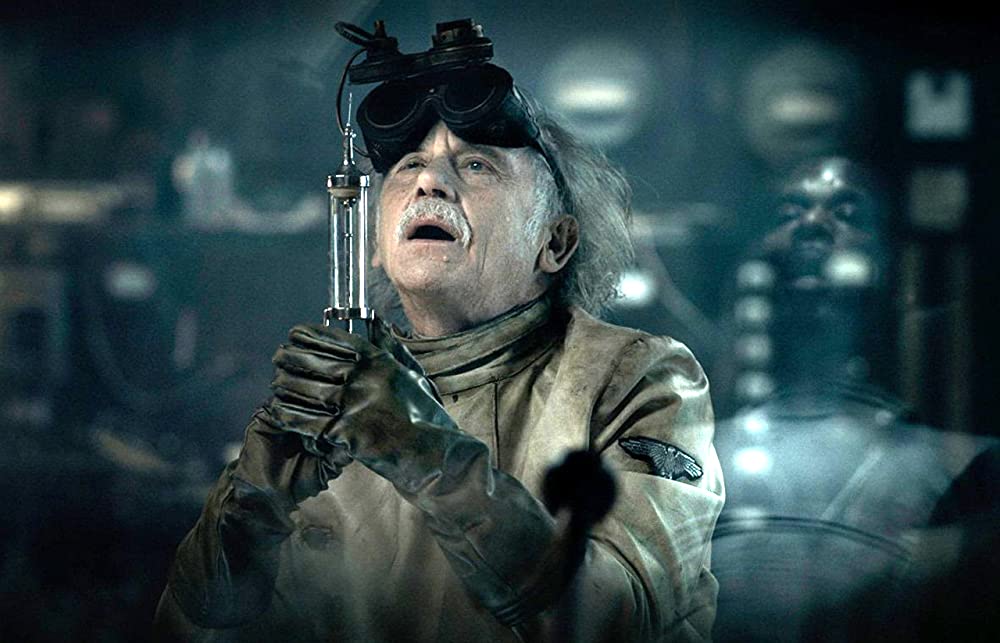 アイアン・スカイの画像