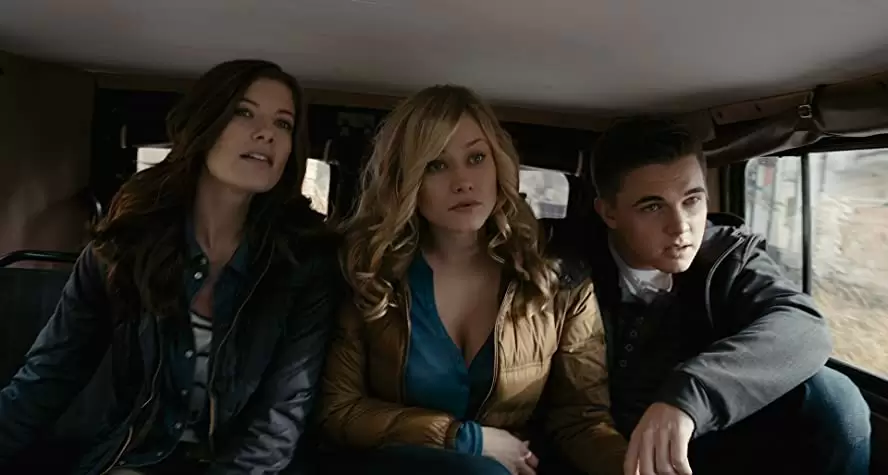 「Chernobyl Diaries」Jesse McCartney & オリビア・テイラー・ダドリー & Devin Kelleyの画像