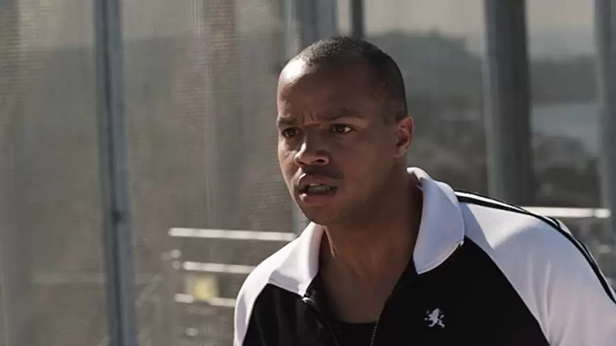 「スカイライン-征服-」ドナルド・フェイソンの画像