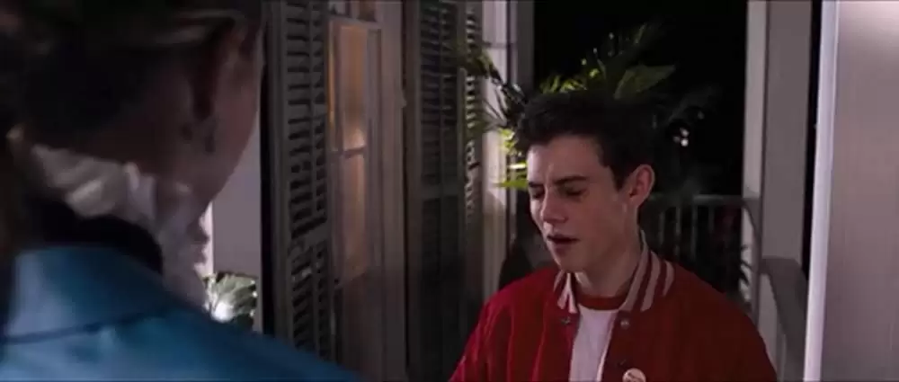 トールガールの画像