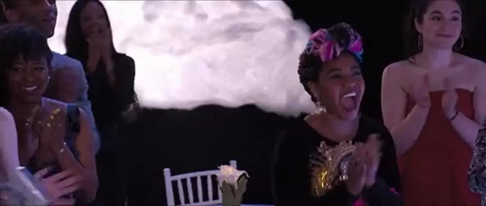 トールガールの画像