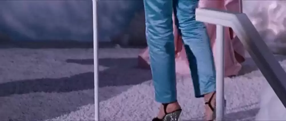 トールガールの画像