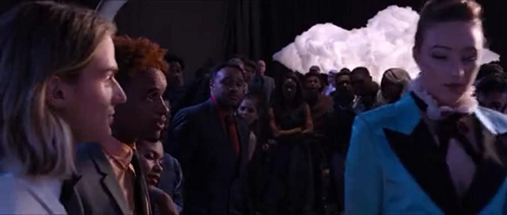 トールガールの画像