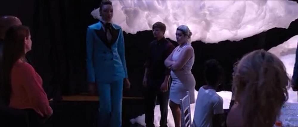 トールガールの画像