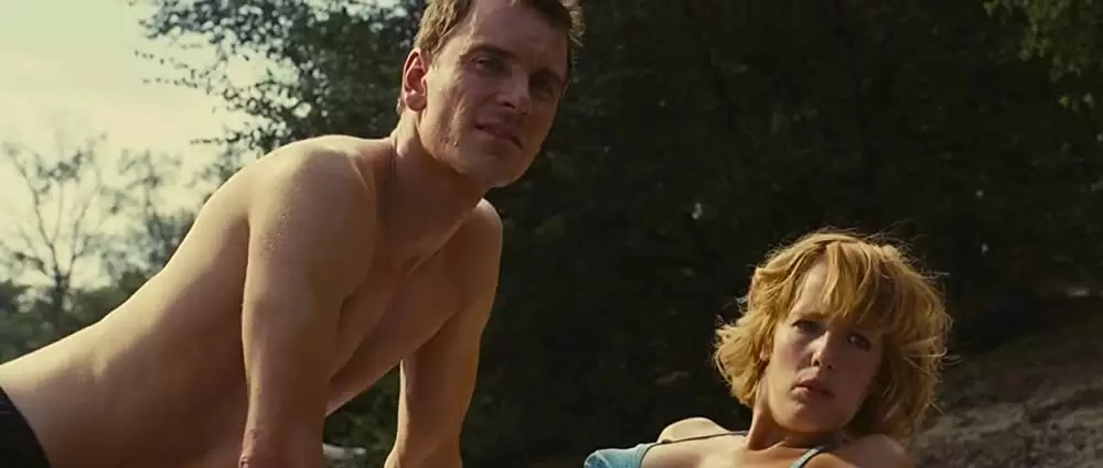 バイオレンス・レイクの画像