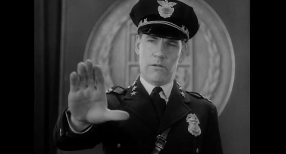 パワー: 警察権力の本質を問うの画像