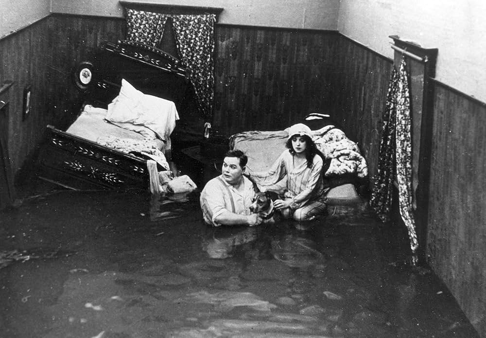 デブ君の漂流／デブと海嘯の画像