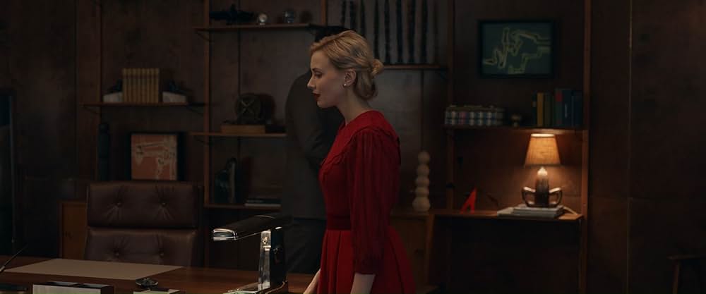 Corner Office（原題）の画像