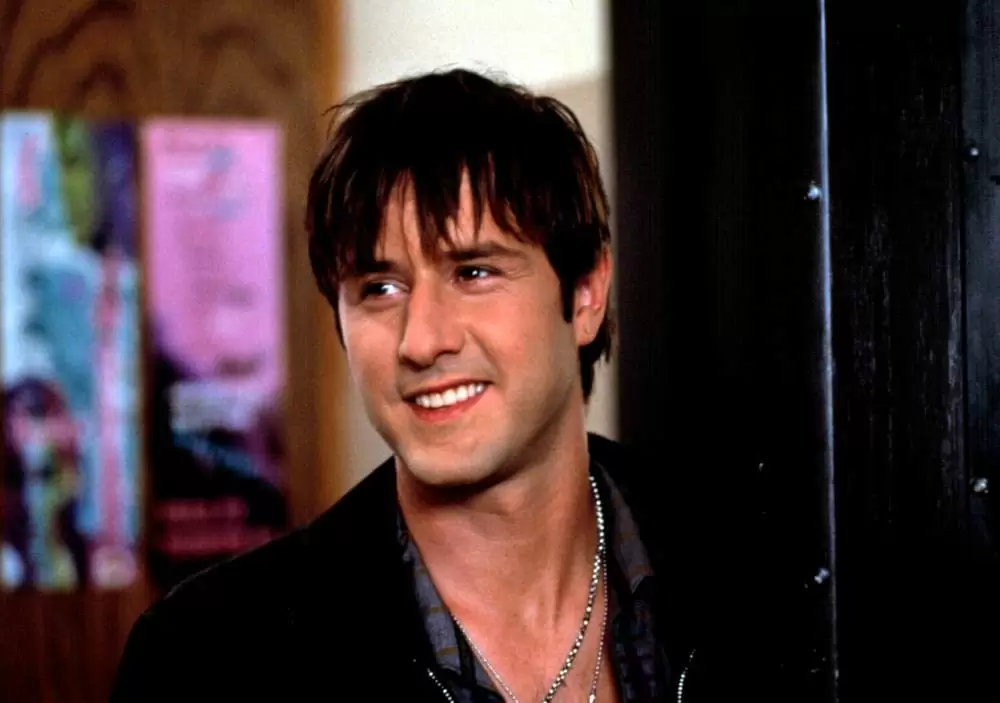 「25年目のキス」デビッド・アークエットの画像