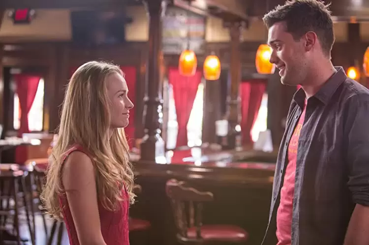 「マザーズ･デイ」ブリット・ロバートソン & ジャック・ホワイトホールの画像