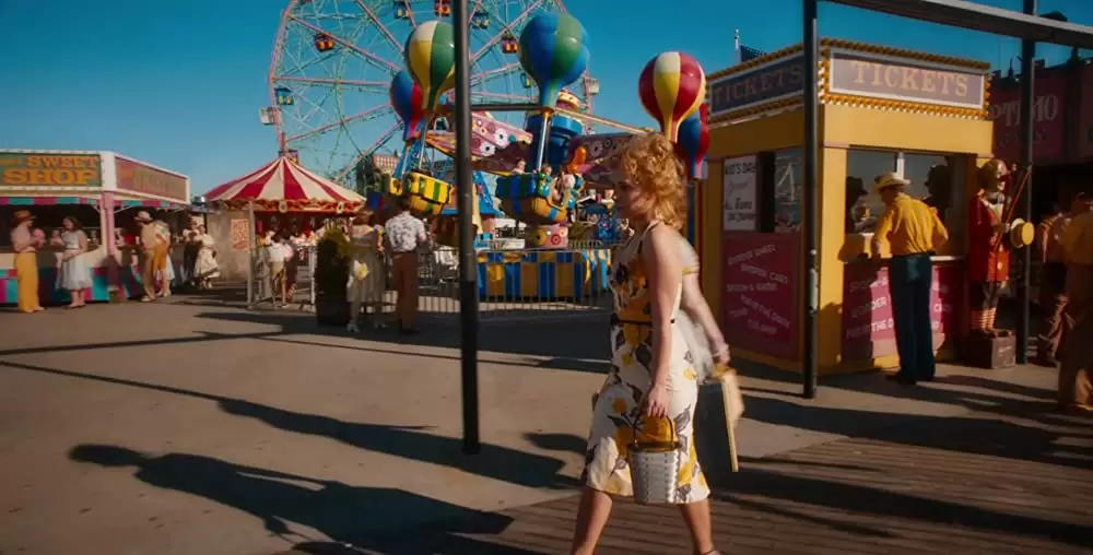 女と男の観覧車の画像