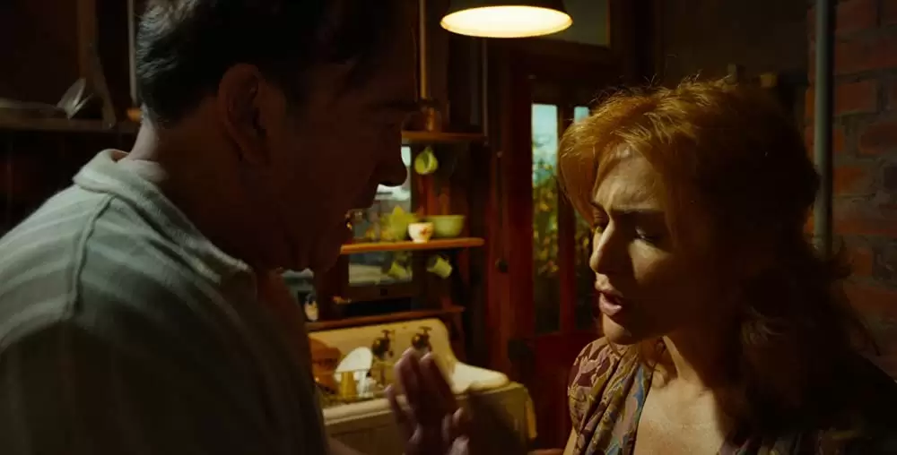 女と男の観覧車の画像